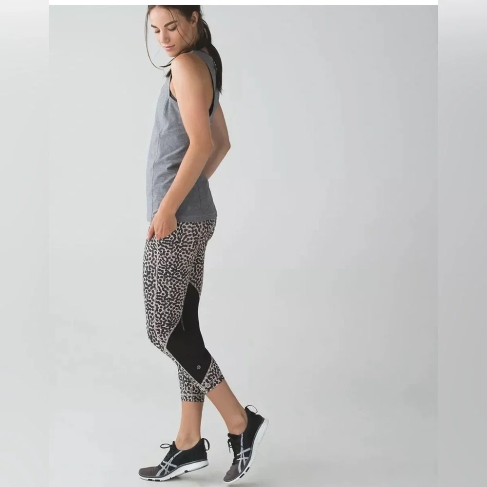 Lululemon pace rival crop mid rise leggings size 6 - Picture 11 of 11